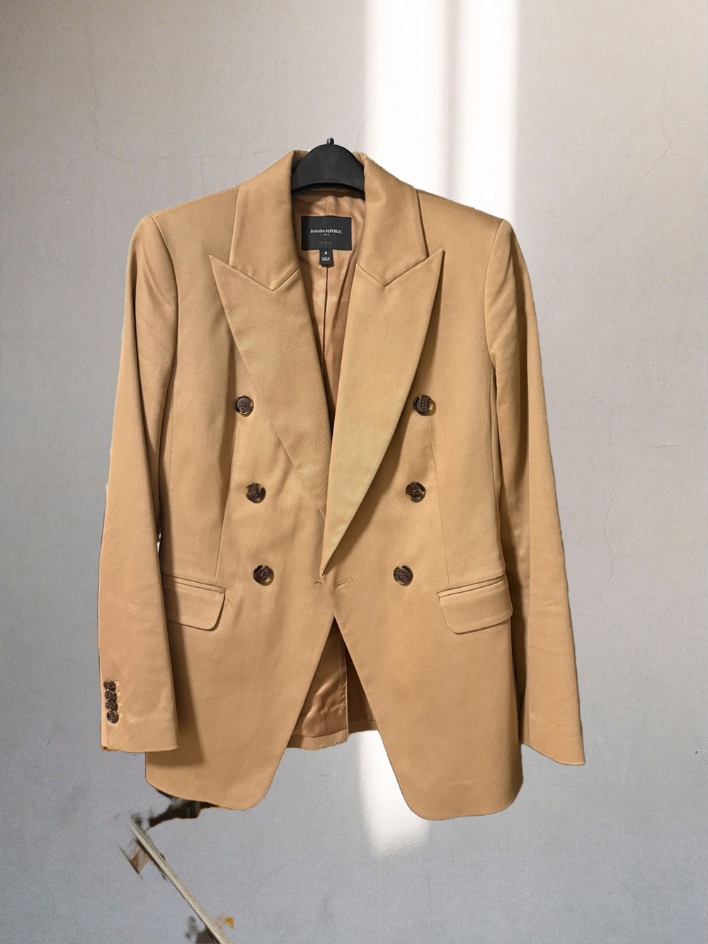 Double-Breasted Woman’s Blazer - Camel